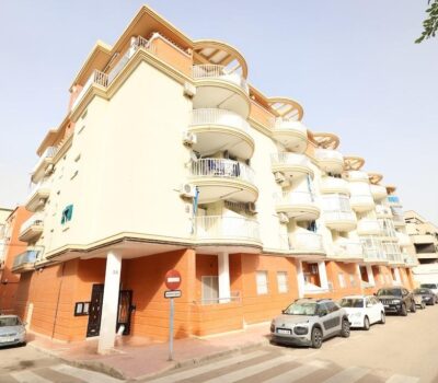 Апартаменти в Торревьехе 35 кв.м 250 м до моря з терасою