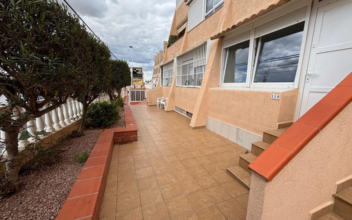 1-комнатная квартира в Торревьехе 300 м от пляжа с лицензией