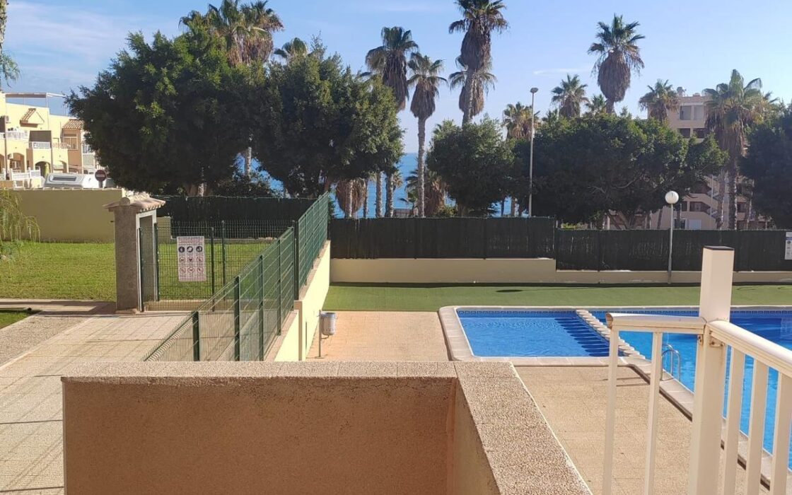 1-комнатная квартира в Торревьехе 300 м от пляжа с лицензией