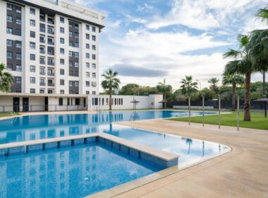 Апартаменты 97 кв.м с террасой в Аликанте у моря