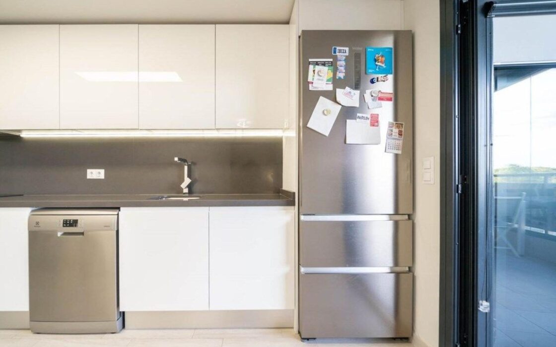 Апартаменты 97 кв.м с террасой в Аликанте у моря