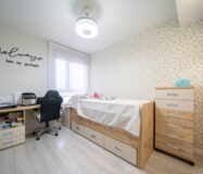 Апартаменты 97 кв.м с террасой в Аликанте у моря