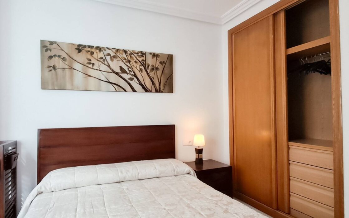 Апартаменты 67 кв.м в Торревьехе 550 м от моря с террасой