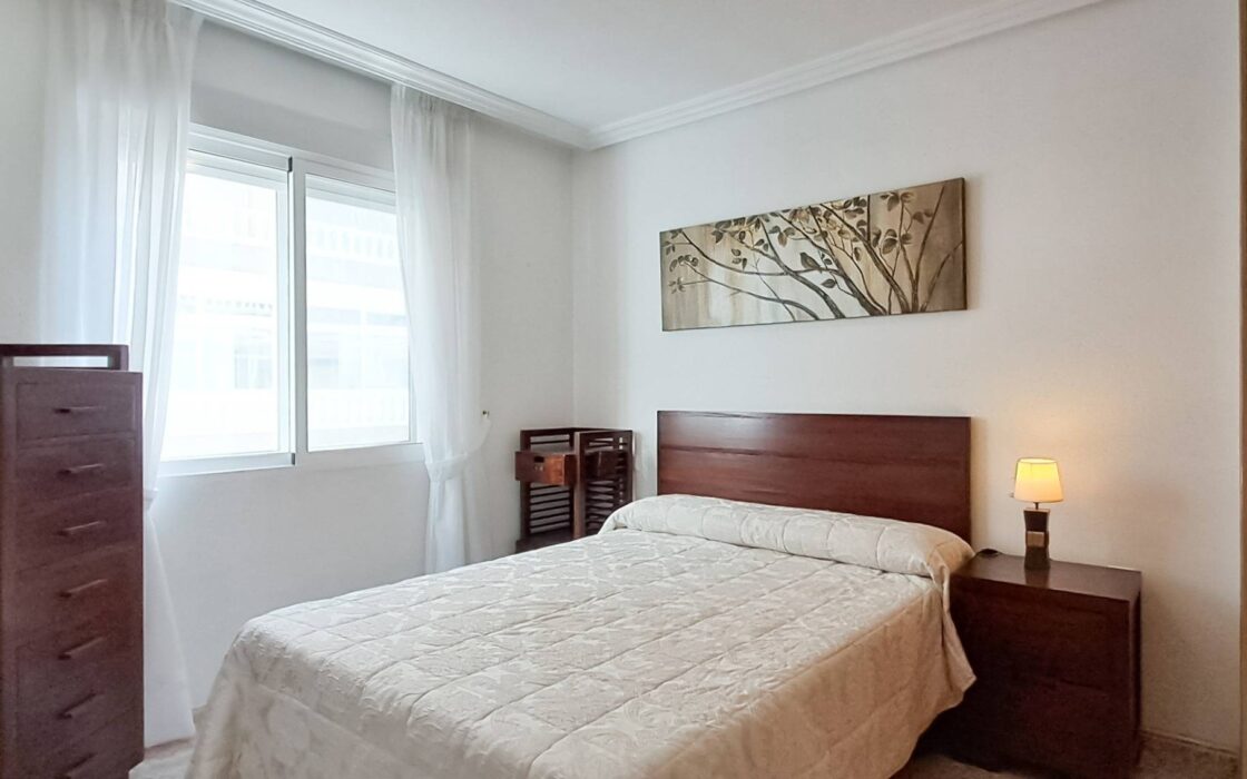 Апартаменты 67 кв.м в Торревьехе 550 м от моря с террасой