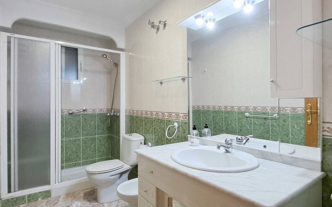 Апартаменты 67 кв.м в Торревьехе 550 м от моря с террасой