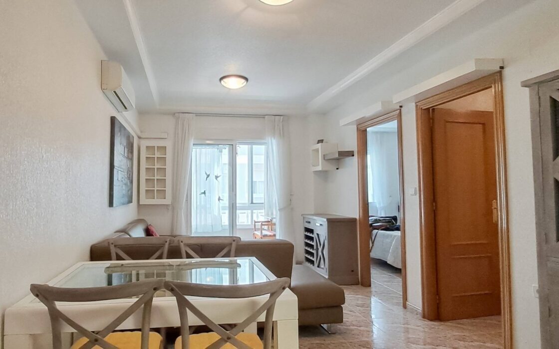 Апартаменты 67 кв.м в Торревьехе 550 м от моря с террасой