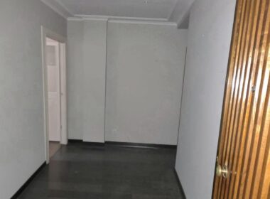 Апартаменты в Хихоне 107 кв.м с лифтом и 4 комнатами