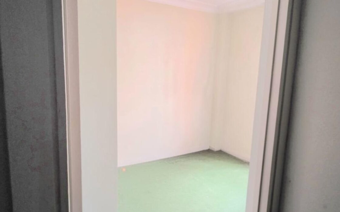 Апартаменты в Хихоне 107 кв.м с лифтом и 4 комнатами