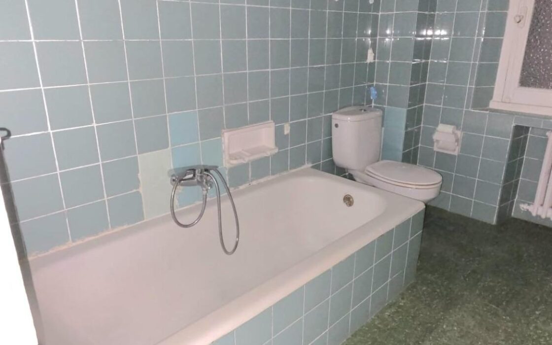 Апартаменты в Хихоне 107 кв.м с лифтом и 4 комнатами