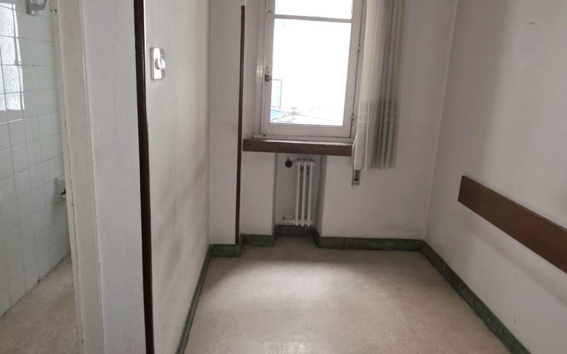 Апартаменты в Хихоне 107 кв.м с лифтом и 4 комнатами