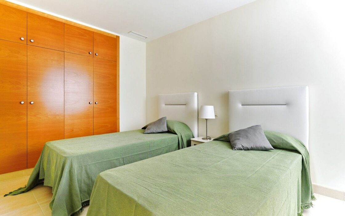 Квартиры с террасой в Сан-Мигель-де-Салинас, 2-3 комнаты