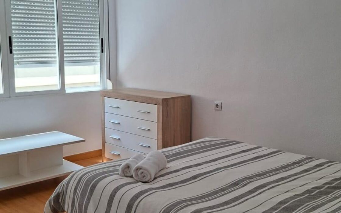 Апартаменты в Аликанте 70 кв.м с террасой у моря