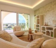 Апартаменти 81 кв.м в Рохалес з балконом та басейном