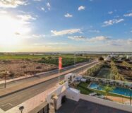 Апартаменти 81 кв.м в Рохалес з балконом та басейном