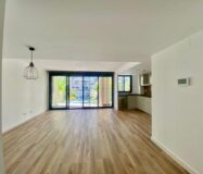 Апартаменти 121 кв.м в Аликанте з терасою та басейном