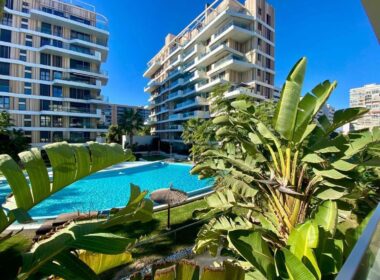 Апартаменты 121 кв.м в Аликанте с террасой и бассейном