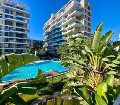 Апартаменти 121 кв.м в Аликанте з терасою та басейном