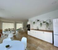 Апартаменти 121 кв.м в Аликанте з терасою та басейном