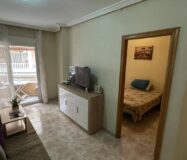 Просторная квартира в Торревьехе 75 кв.м с террасой у моря