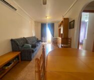 Просторная квартира в Торревьехе 75 кв.м с террасой у моря