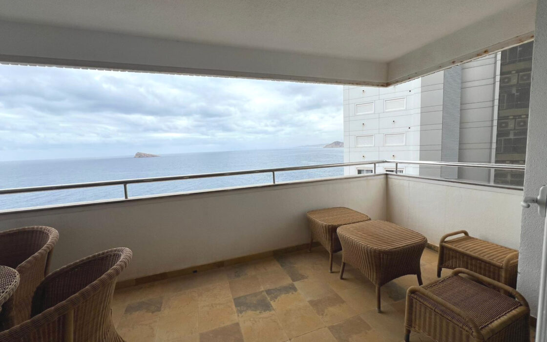 Апартаменты в Бенидорме 132 кв.м с видом на море