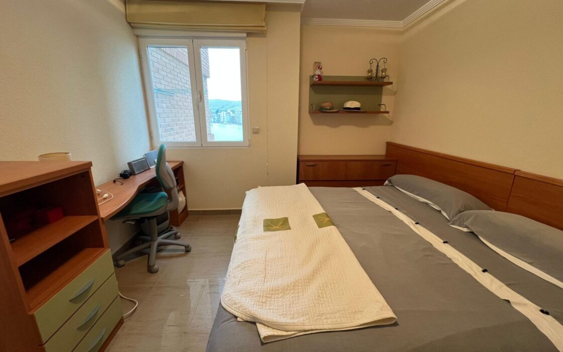 Апартаменты в Бенидорме 132 кв.м с видом на море