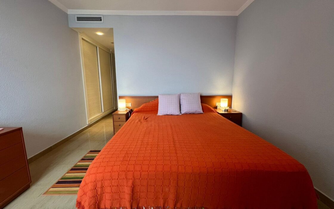 Апартаменты в Бенидорме 132 кв.м с видом на море