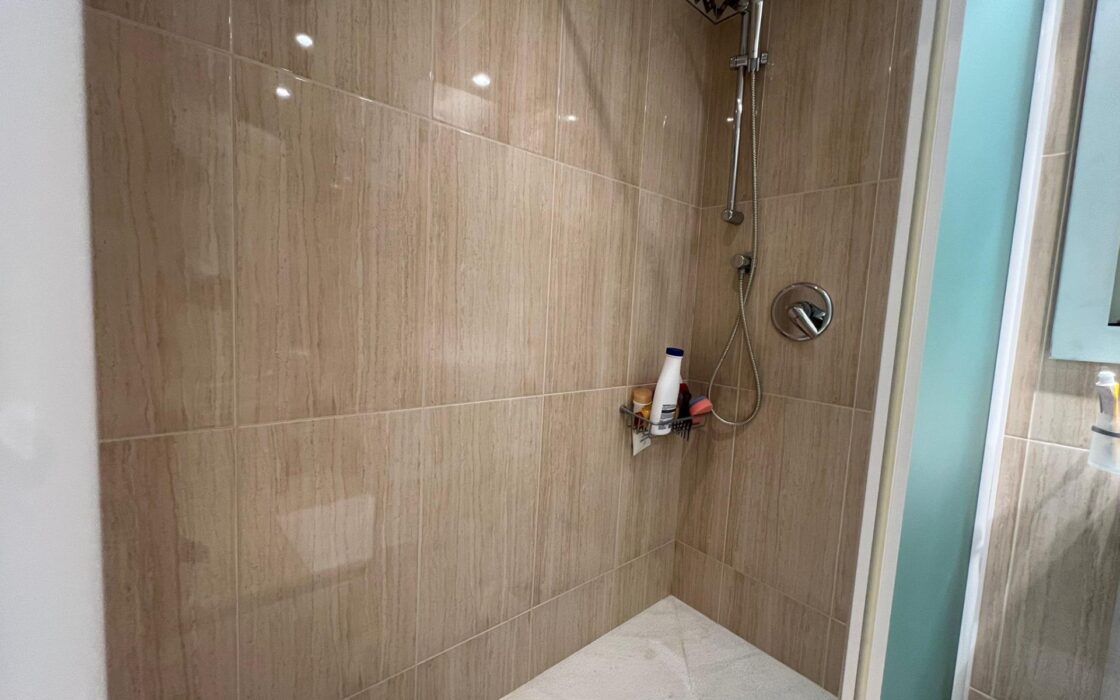 Апартаменты в Бенидорме 132 кв.м с видом на море