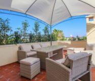 Светлый пентхаус в Ориуэла Коста с террасами и видом на море