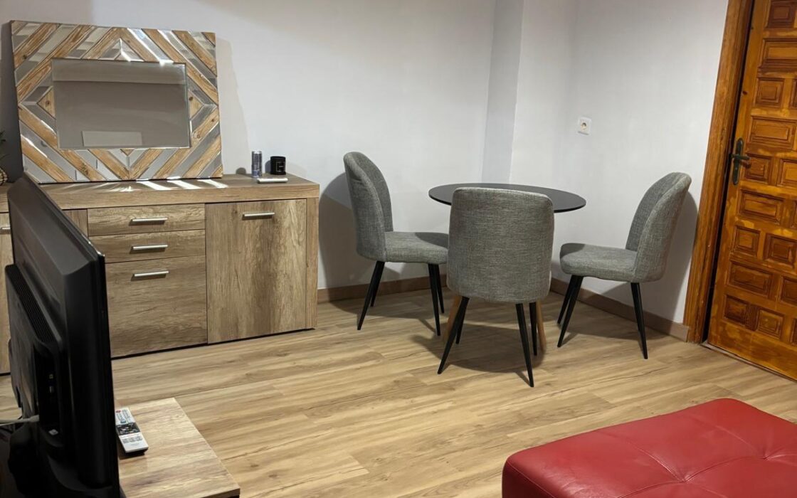 Апартаменты 65 кв.м в Торревьехе у моря с террасой