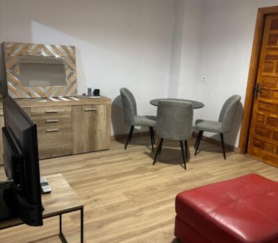 Апартаменти 65 кв.м в Торрев’єсі біля моря з терасою