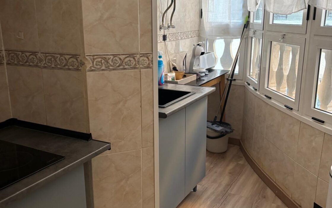 Апартаменты 65 кв.м в Торревьехе у моря с террасой