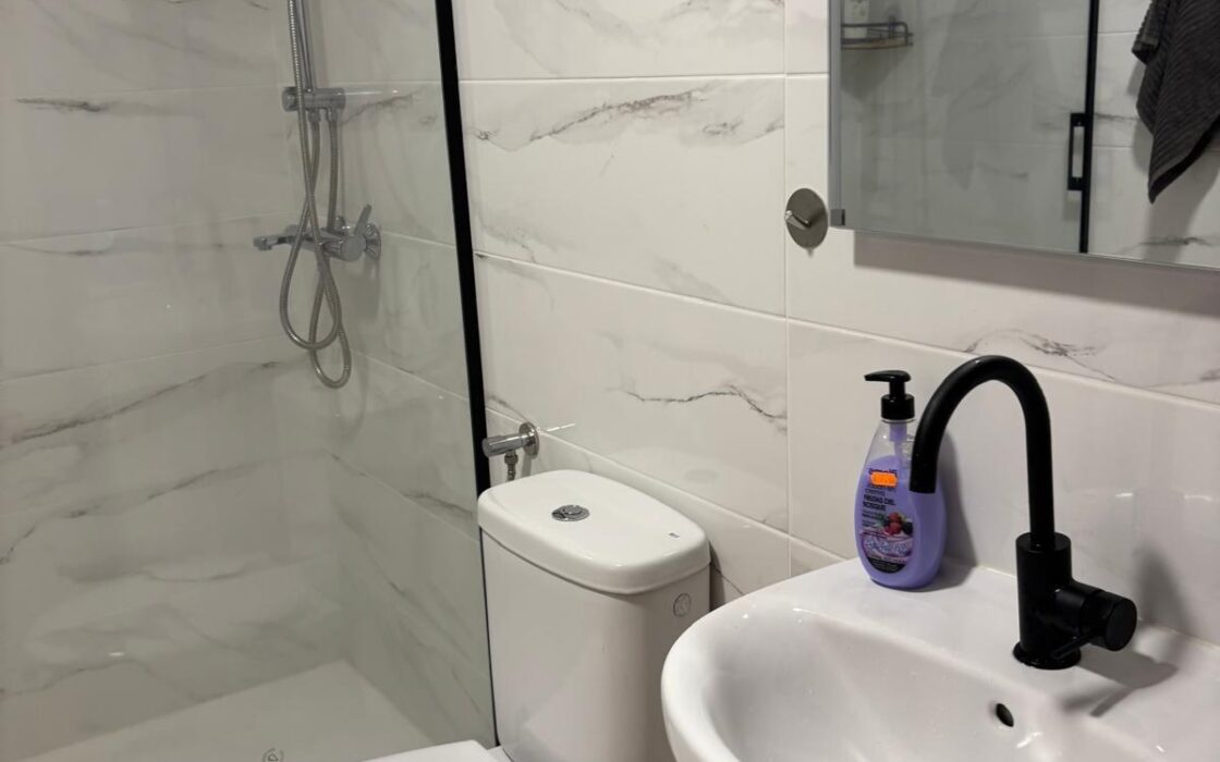 Апартаменты 65 кв.м в Торревьехе у моря с террасой