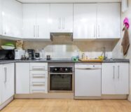 Затишна трикімнатна квартира в центрі Аліканте, 88 кв.м.