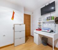 Затишна трикімнатна квартира в центрі Аліканте, 88 кв.м.