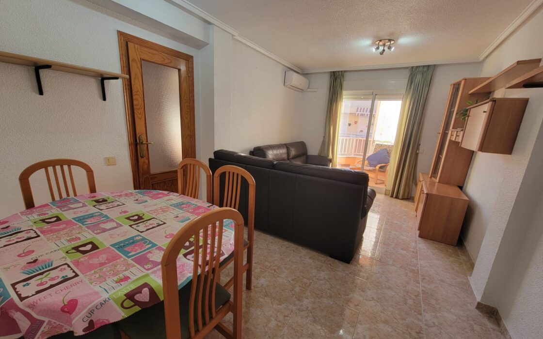 Апартаменты 94 кв.м в Торревьехе 200 м от моря