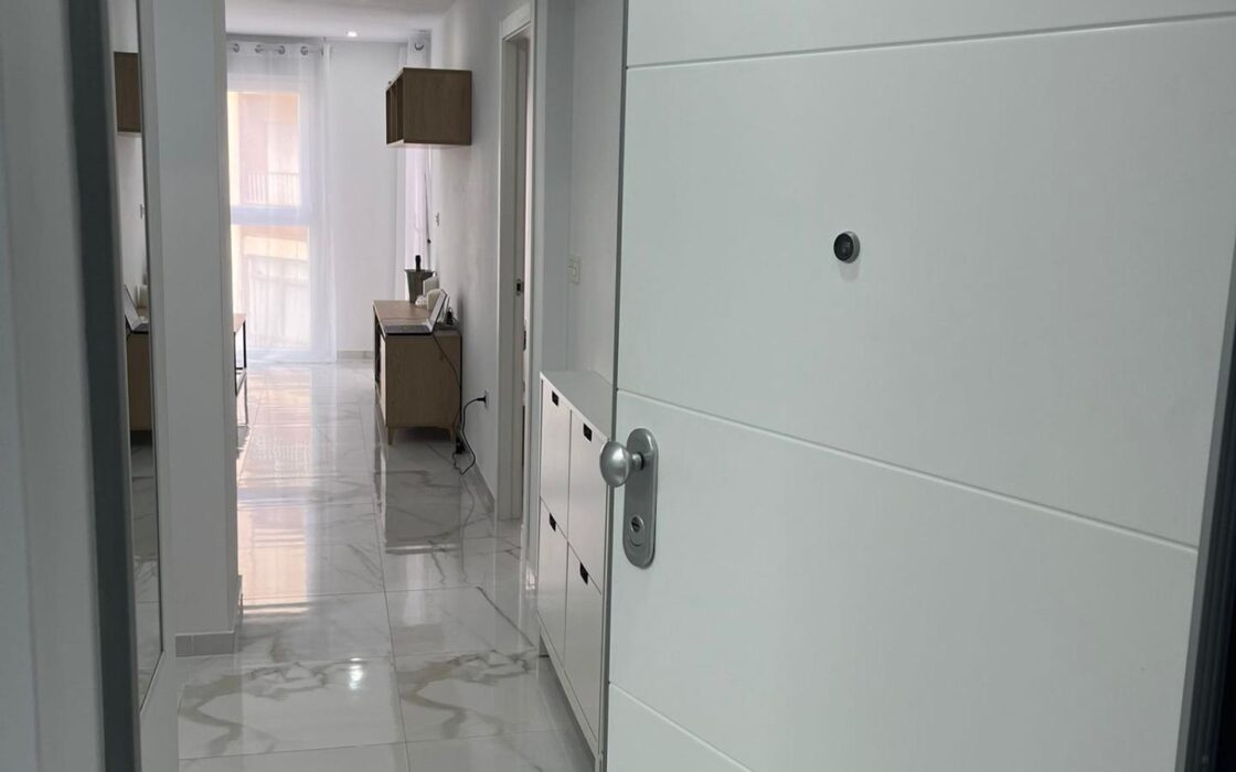 Апартаменти з терасою в Торрев’єсі 2 кімнати новобудова