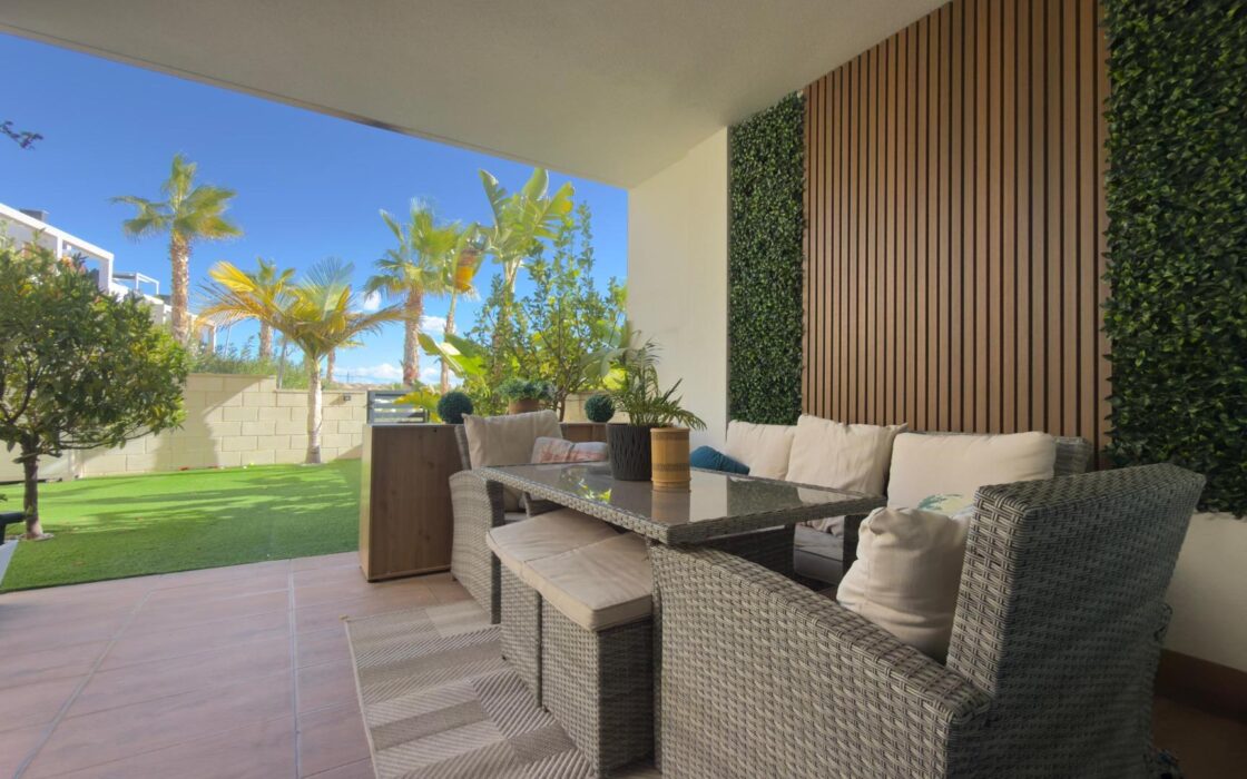 Бунгало з терасою та видом на Бенідорм у Фінестраті 77 кв.м