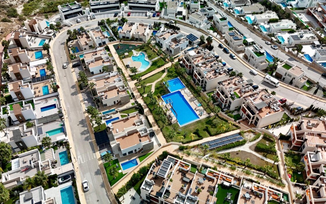 Бунгало з терасою та видом на Бенідорм у Фінестраті 77 кв.м