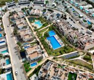 Бунгало з терасою та видом на Бенідорм у Фінестраті 77 кв.м