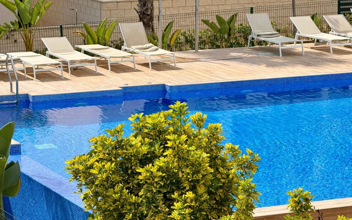 Бунгало з терасою та видом на Бенідорм у Фінестраті 77 кв.м