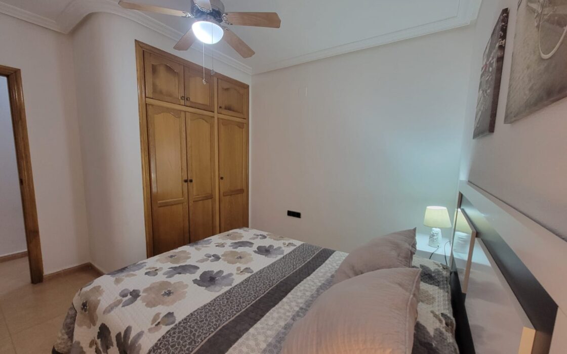 Апартаменты 70 кв.м в Торревьехе, 200 м до моря