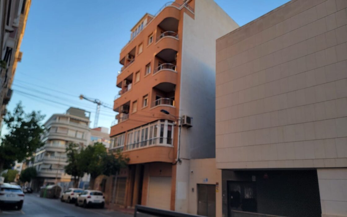 Апартаменты 70 кв.м в Торревьехе, 200 м до моря