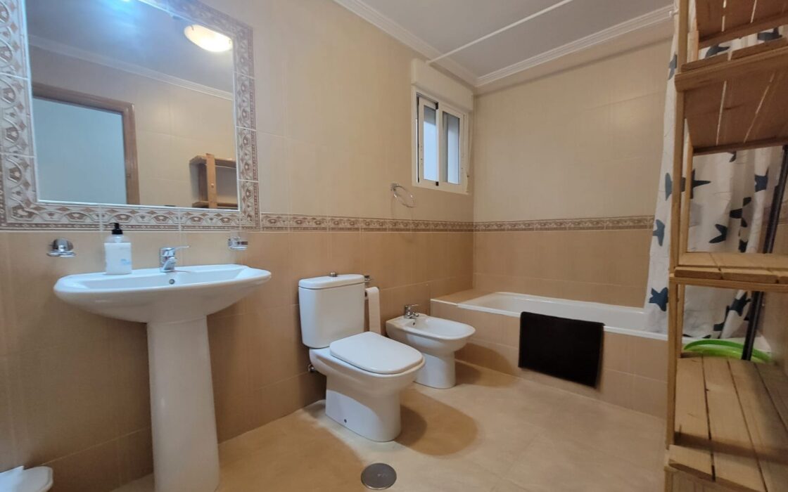 Апартаменты 70 кв.м в Торревьехе, 200 м до моря