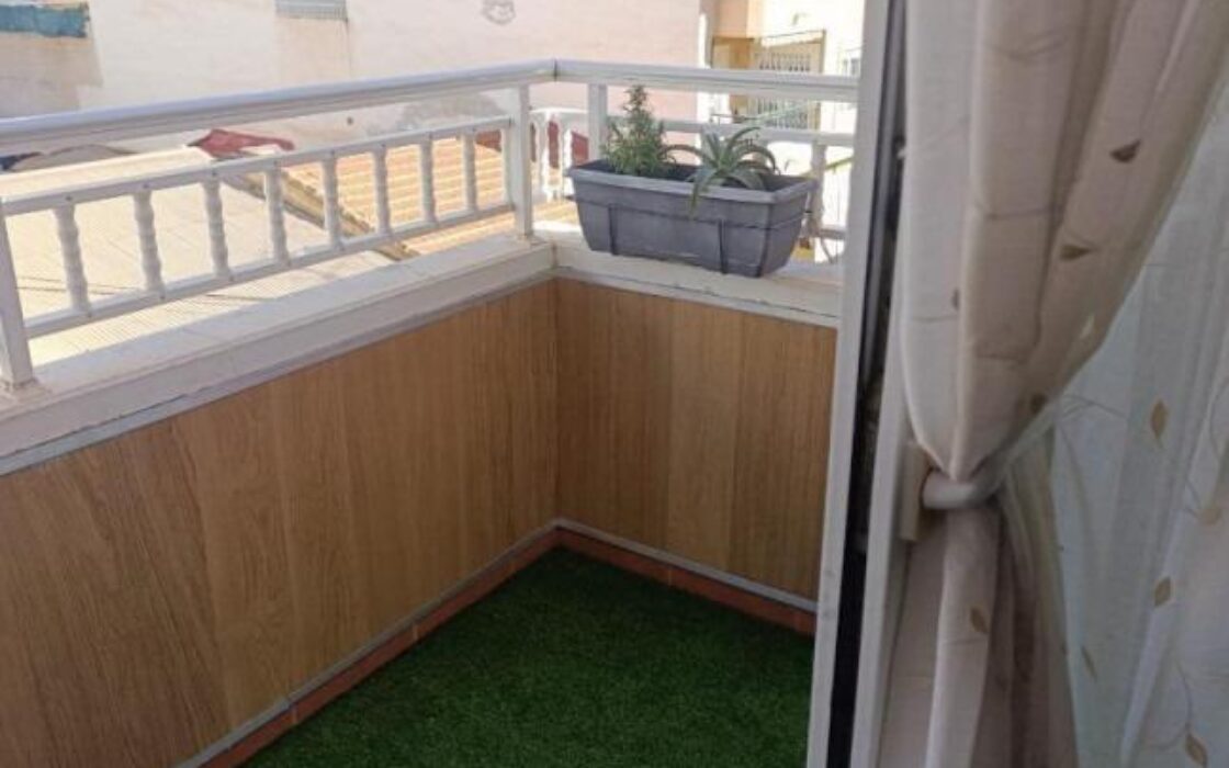 Апартаменты в Торревьехе 110 кв.м с четырьмя спальнями