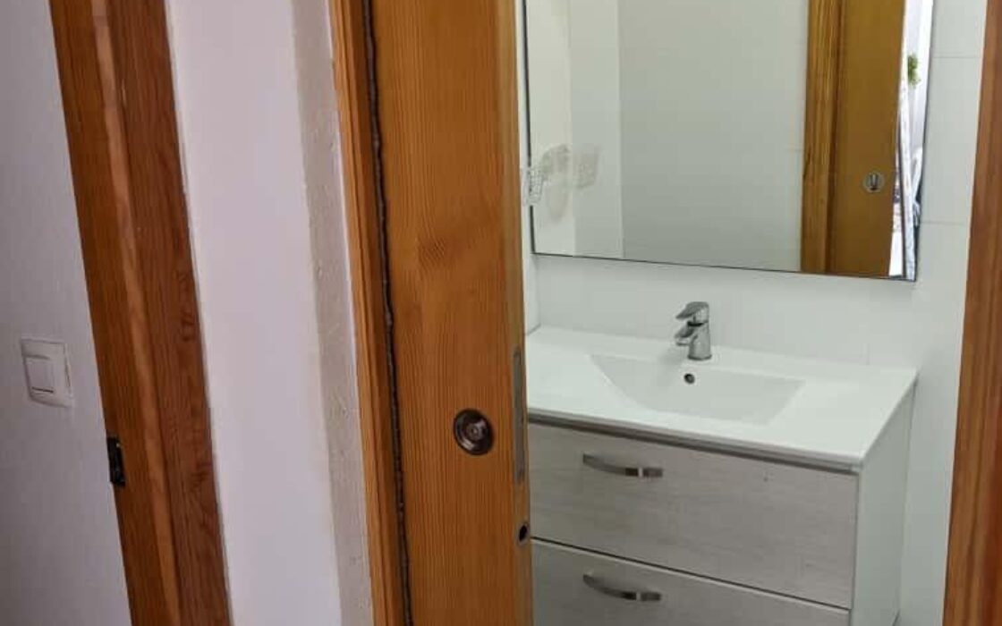 Апартаменти в Торрев’єсі 58 кв.м з 3 кімнатами біля моря