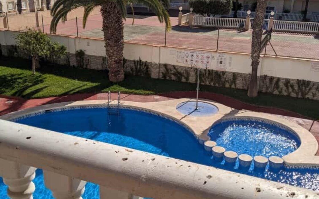 Апартаменти в Торрев’єсі 58 кв.м з 3 кімнатами біля моря