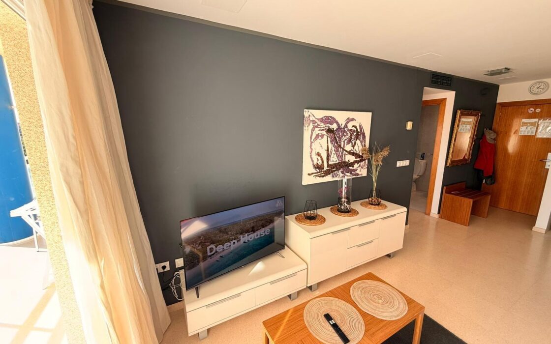 Комфортная квартира в Гуардамаре с террасой 61 кв.м