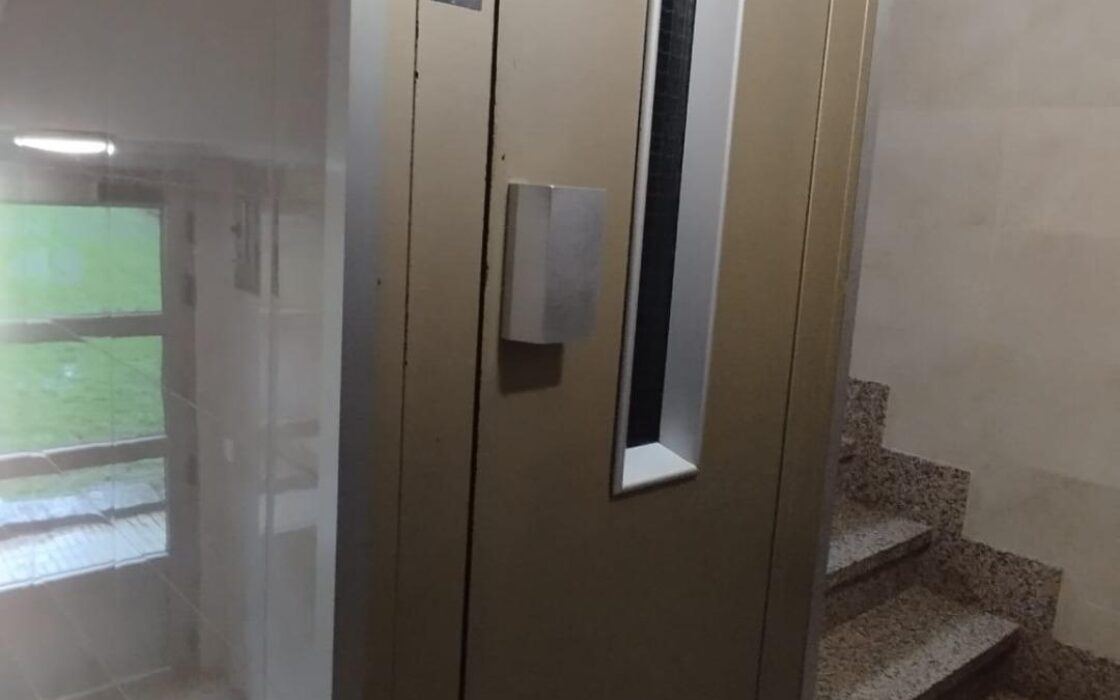 Апартаменты в Хихоне у моря, 94 кв.м, 4 комнаты, балкон