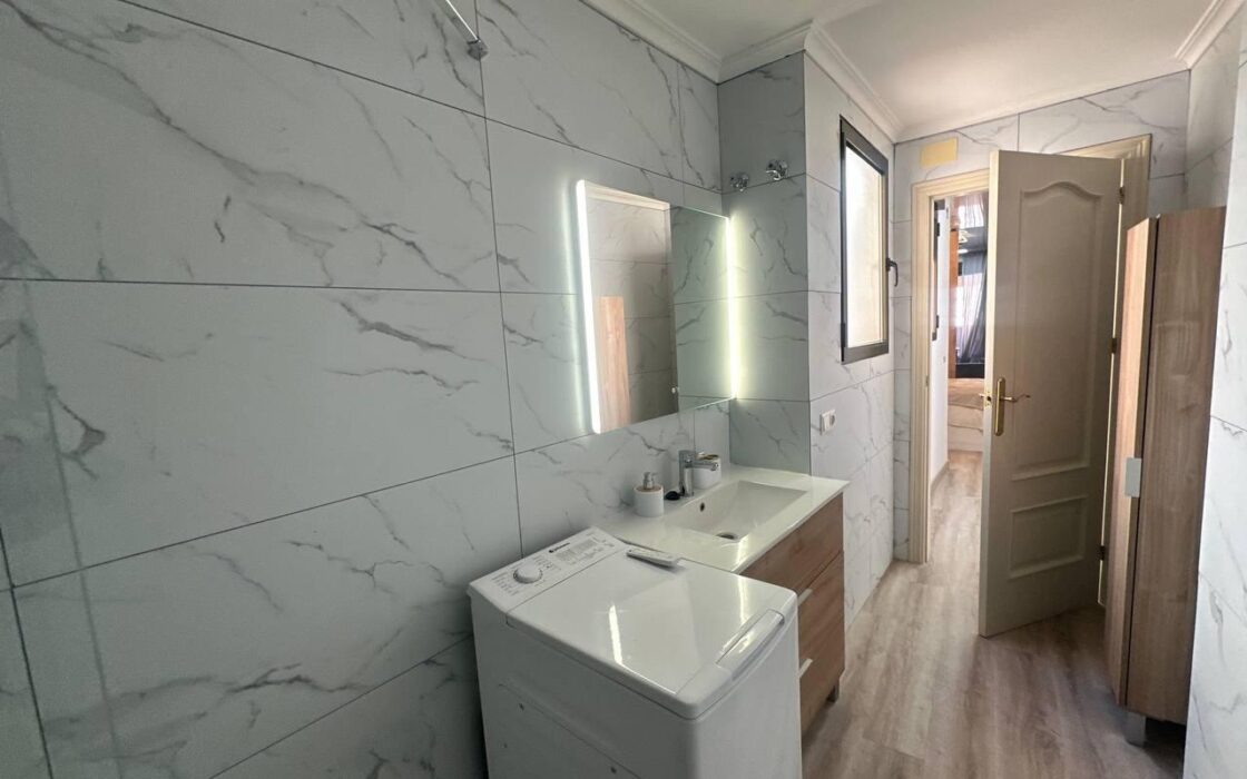 Квартира с террасой в Торревьехе у моря 150 кв.м